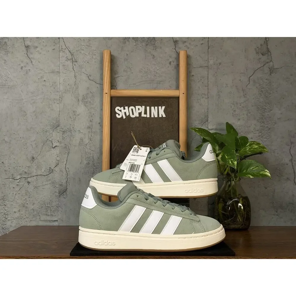 adidas women Grand Court Alpha Shoes Size 9 Green With Gum Sole BNIB - Picture 4 of 7